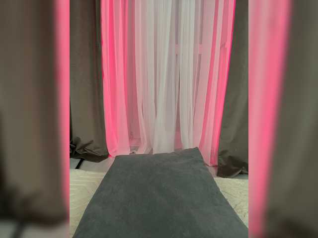 dee_zee live webcam show