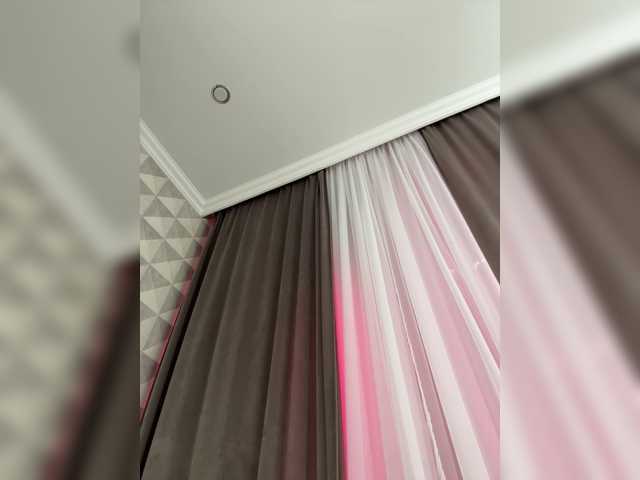 dee_zee live cam
