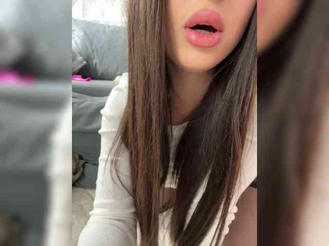 Модель: dee_zee