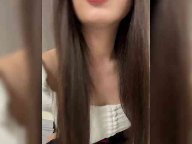 Модель: dee_zee