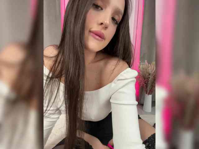 Модель: dee_zee