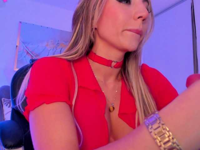 ZoePresley1 live cam