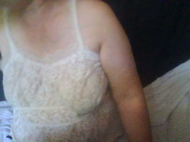 HotSqrt4u live cam on BongaCams
