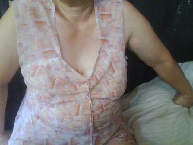 HotSqrt4u live cam on BongaCams