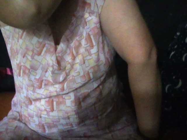 HotSqrt4u live cam on BongaCams