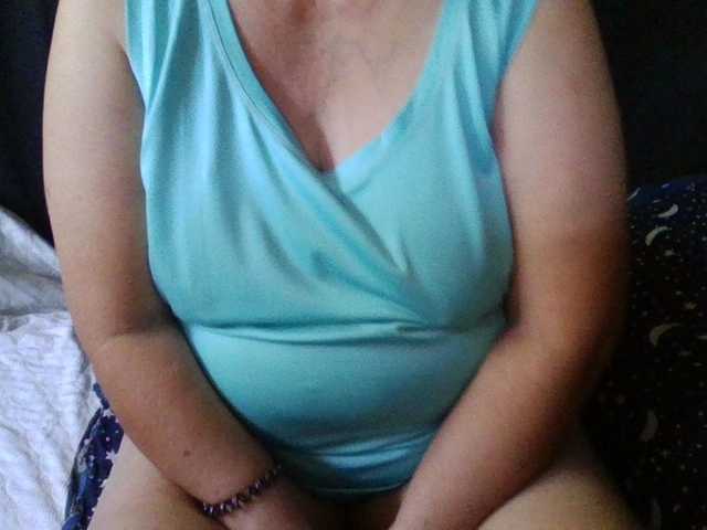 HotSqrt4u's BongaCams show and profile