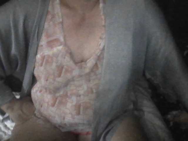 HotSqrt4u live cam on BongaCams