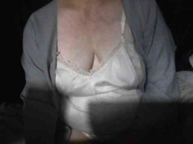 HotSqrt4u webcam