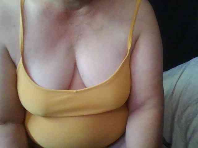 HotSqrt4u webcam
