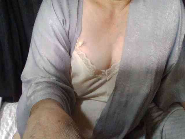 HotSqrt4u webcam