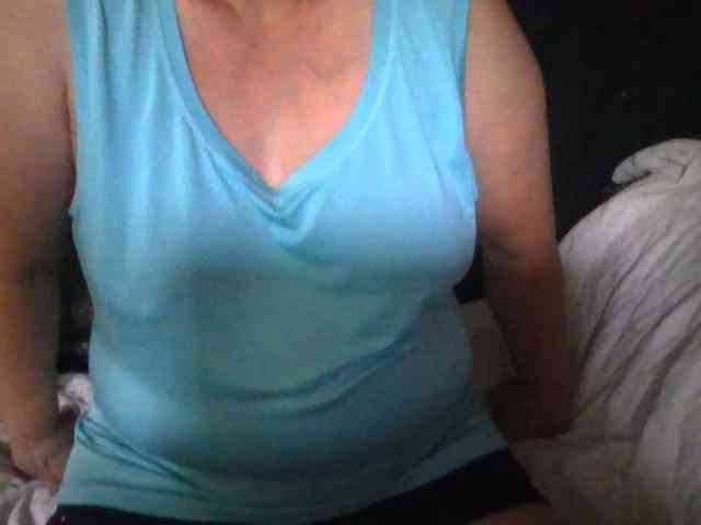 HotSqrt4u webcam
