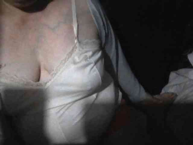HotSqrt4u webcam