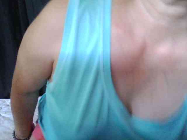 HotSqrt4u webcam