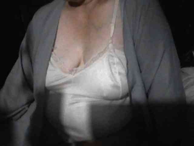 HotSqrt4u webcam