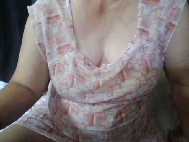 HotSqrt4u webcam