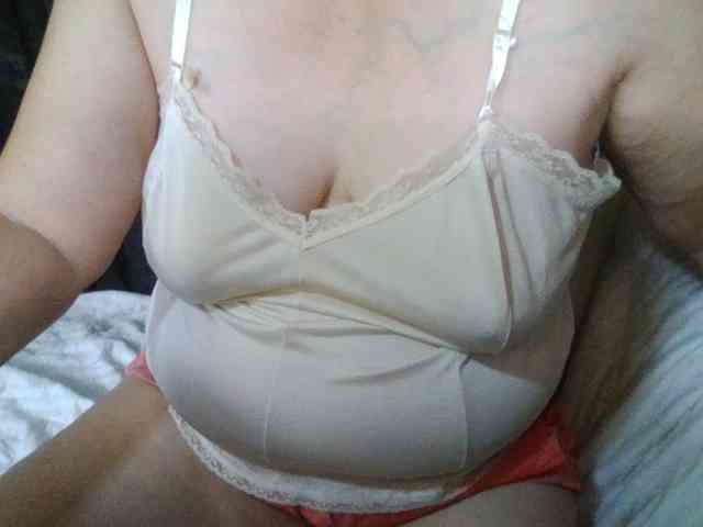 HotSqrt4u webcam