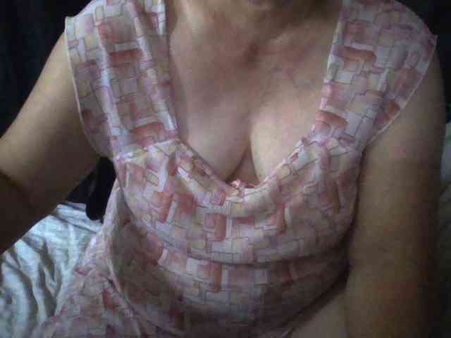 HotSqrt4u webcam