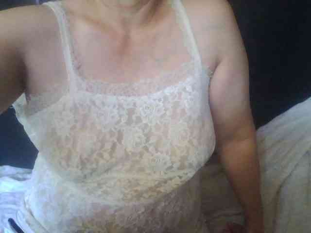 HotSqrt4u webcam