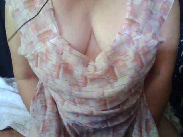 HotSqrt4u webcam