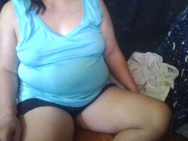 HotSqrt4u webcam