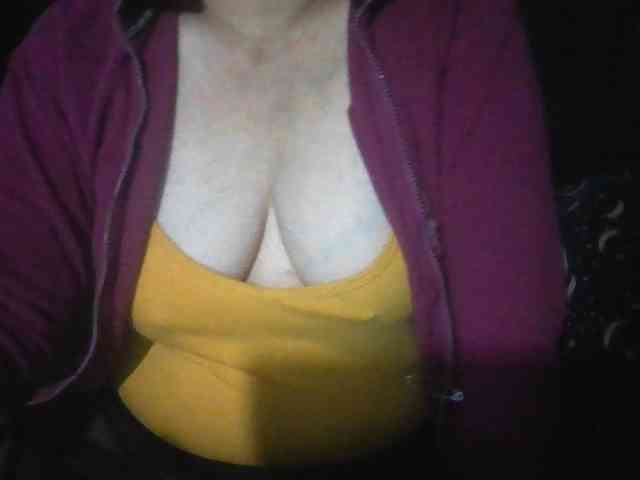 HotSqrt4u webcam