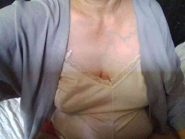 HotSqrt4u webcam