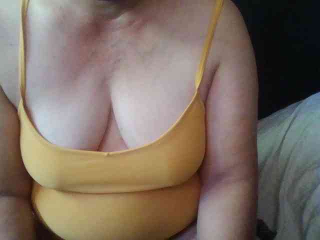 HotSqrt4u webcam