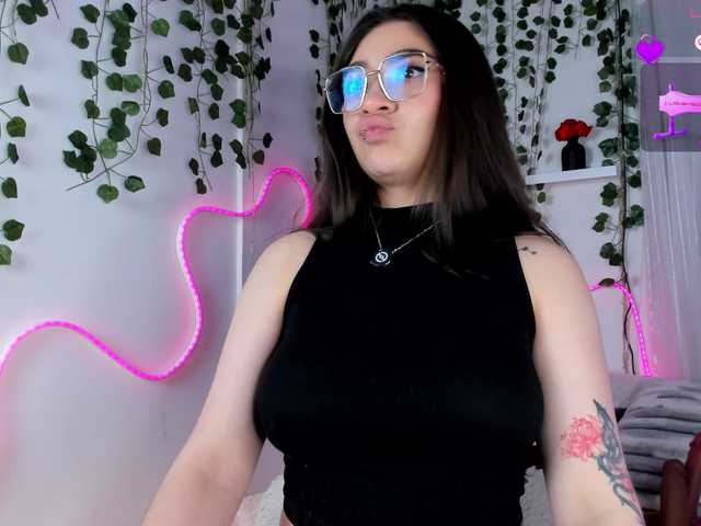 Samii-Evans live cam on BongaCams
