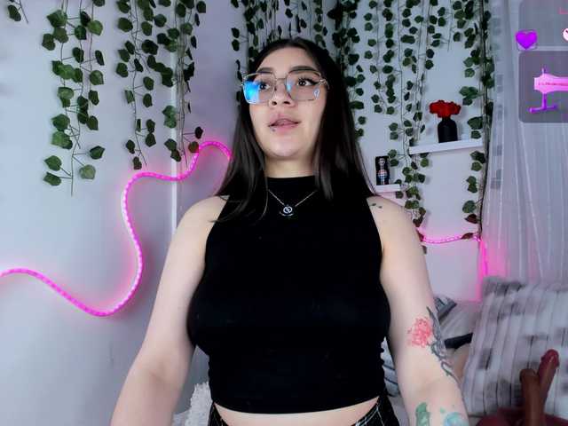 Samii-Evans live cam on BongaCams