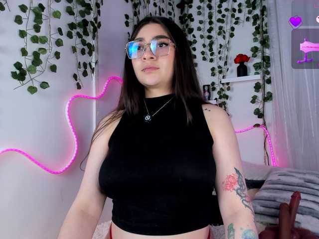 Samii-Evans live cam on BongaCams