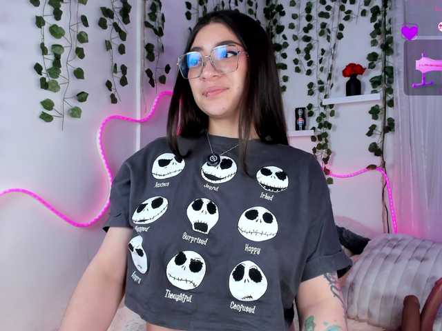 Samii-Evans live cam on BongaCams