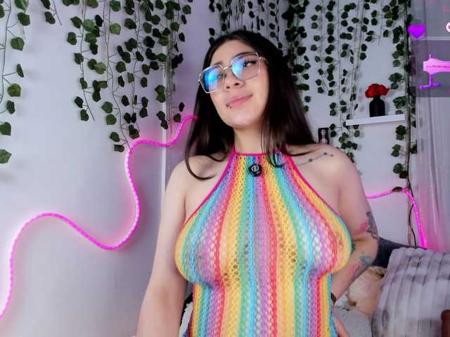 Samii-Evans live cam on BongaCams