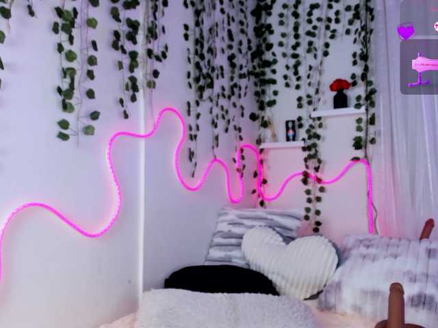 Samii-Evans live cam on BongaCams