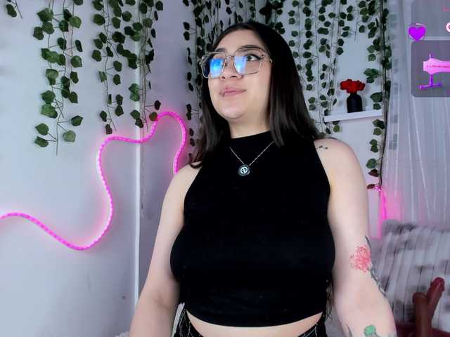 Samii-Evans live cam on BongaCams