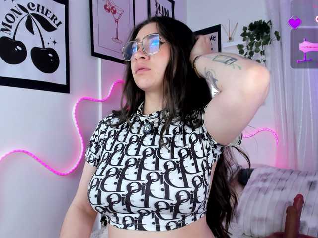 Samii-Evans live cam on BongaCams