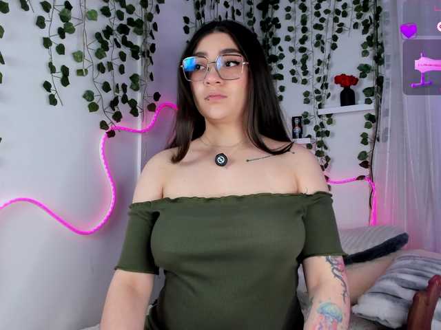 Samii-Evans live cam on BongaCams