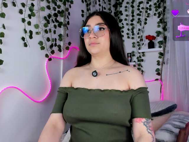 Samii-Evans live cam on BongaCams