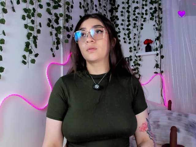 Samii-Evans live cam on BongaCams