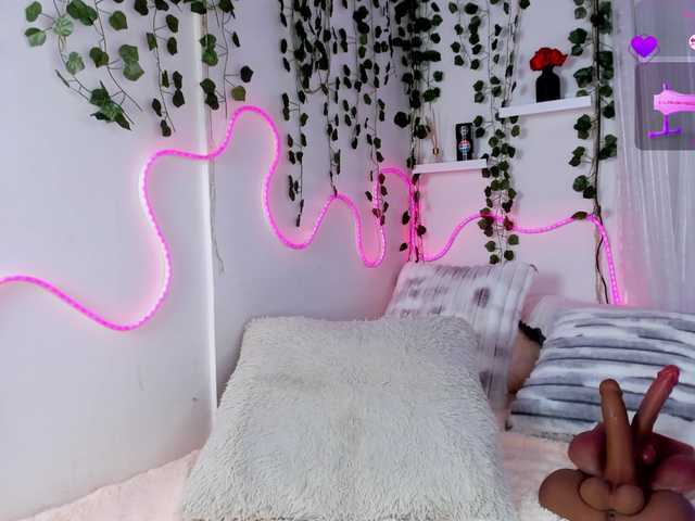 Samii-Evans live cam on BongaCams