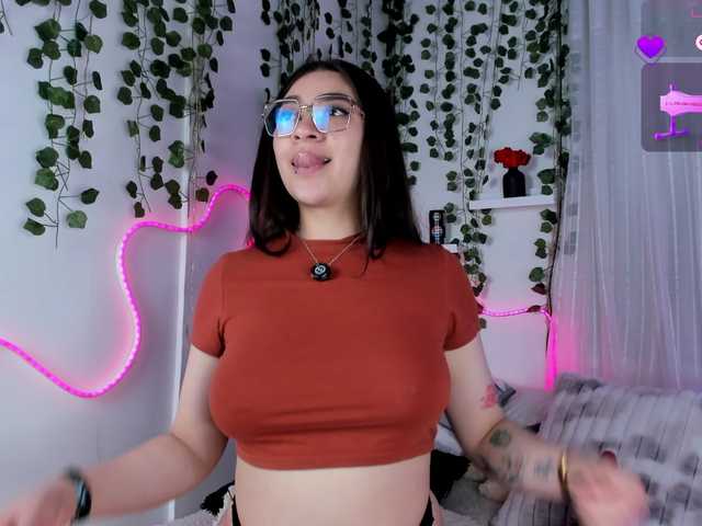 Samii-Evans live cam on BongaCams