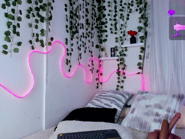 Samii-Evans live cam on BongaCams