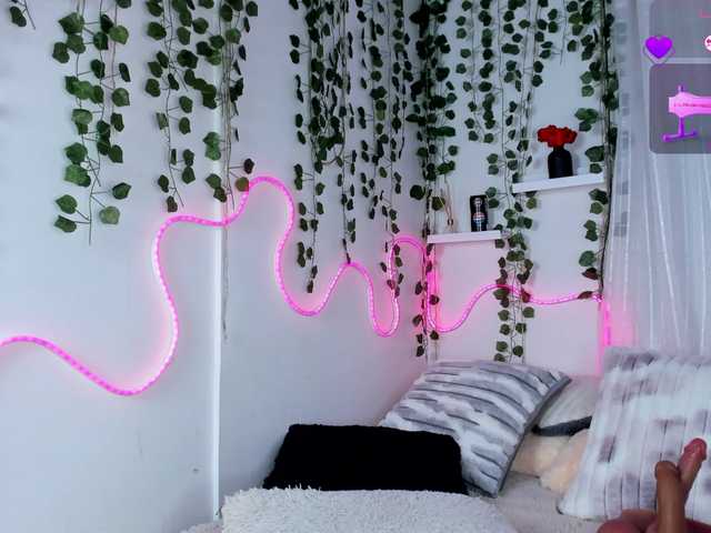 Samii-Evans live cam on BongaCams