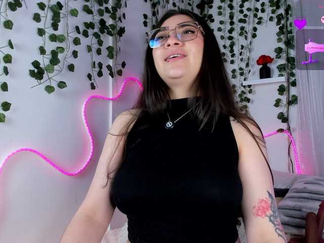 Samii-Evans live cam on BongaCams