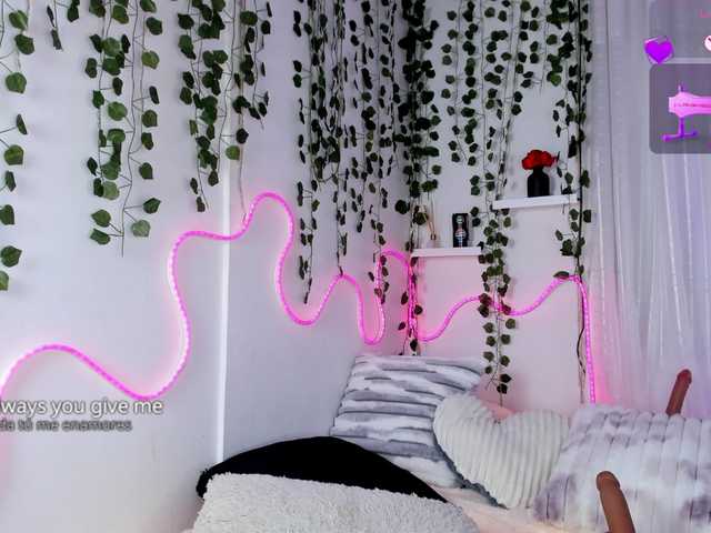 Samii-Evans live cam on BongaCams