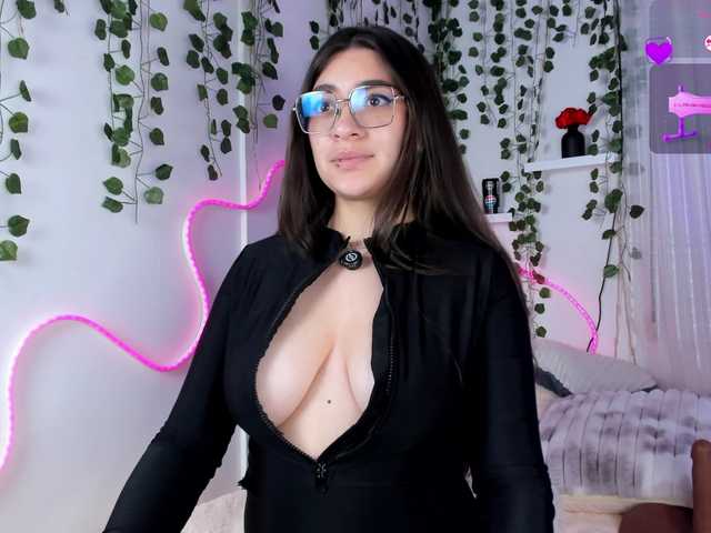 Samii-Evans live cam on BongaCams