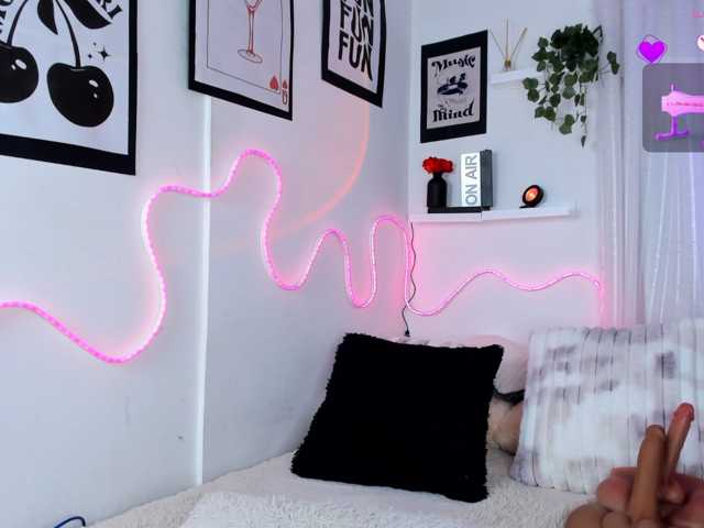 Samii-Evans live cam on BongaCams