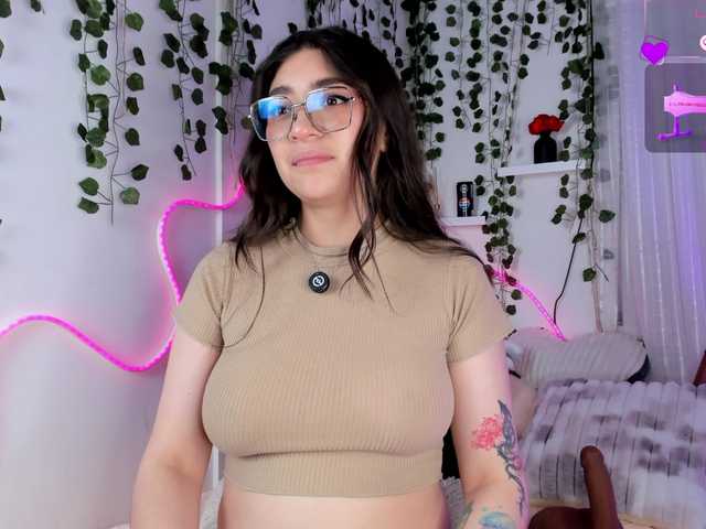Samii-Evans live cam on BongaCams
