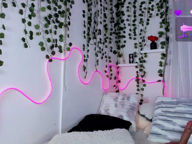 Samii-Evans live cam on BongaCams
