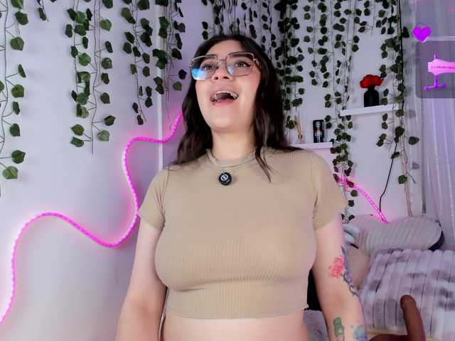 Samii-Evans live cam on BongaCams