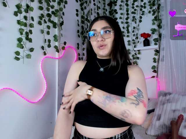 Samii-Evans live cam on BongaCams